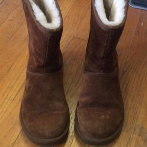 Ugg brown suede boots
